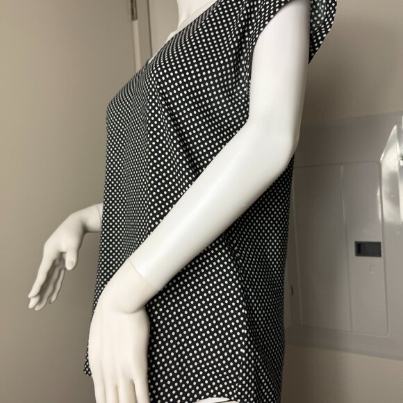 Express Short Sleeve V-neck Polka Dot Black & White Tunic Size Small - Picture 2 of 8